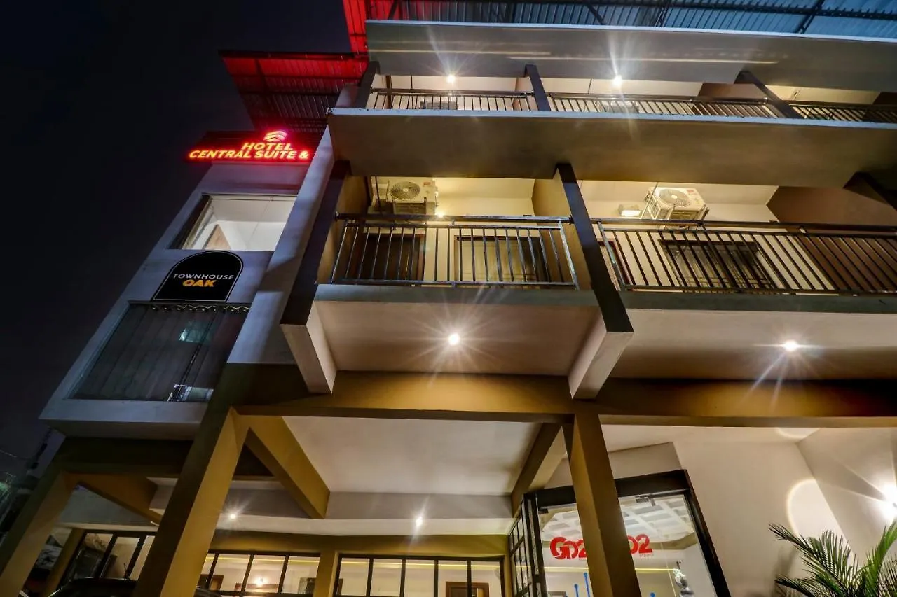 Townhouse Oak Central Suits Kozhikode Hotel