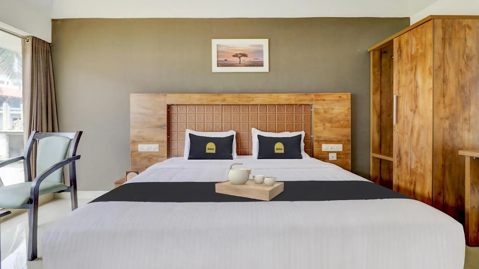 Townhouse Oak Central Suits Kozhikode
