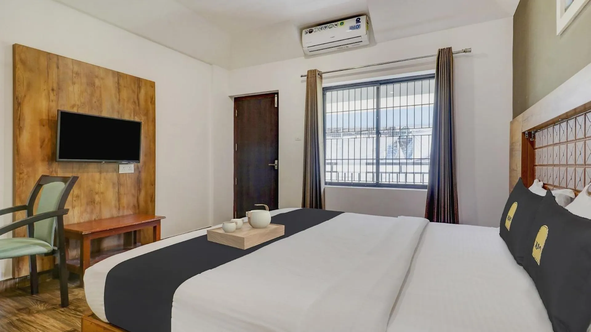 Townhouse Oak Central Suits Kozhikode 4*,